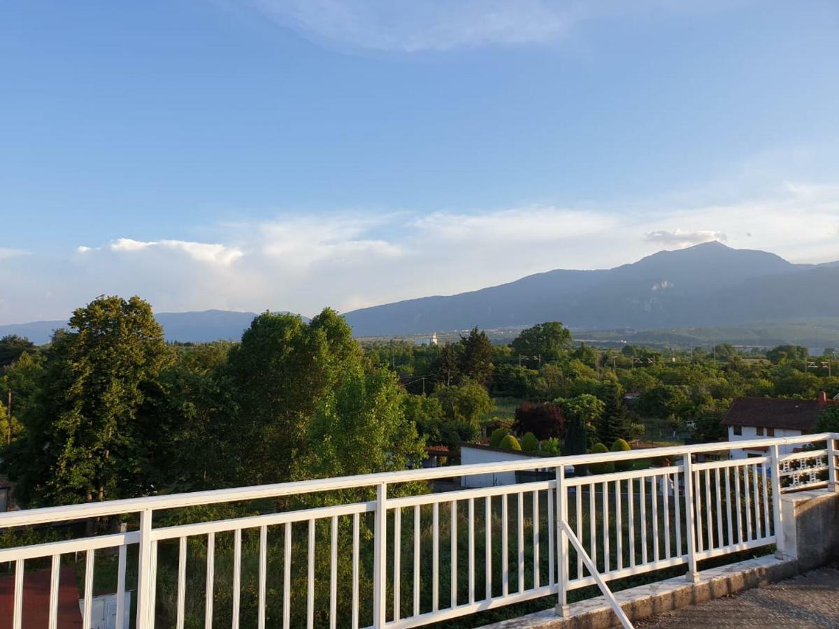 Prado Apartments Litochoron Bagian luar foto